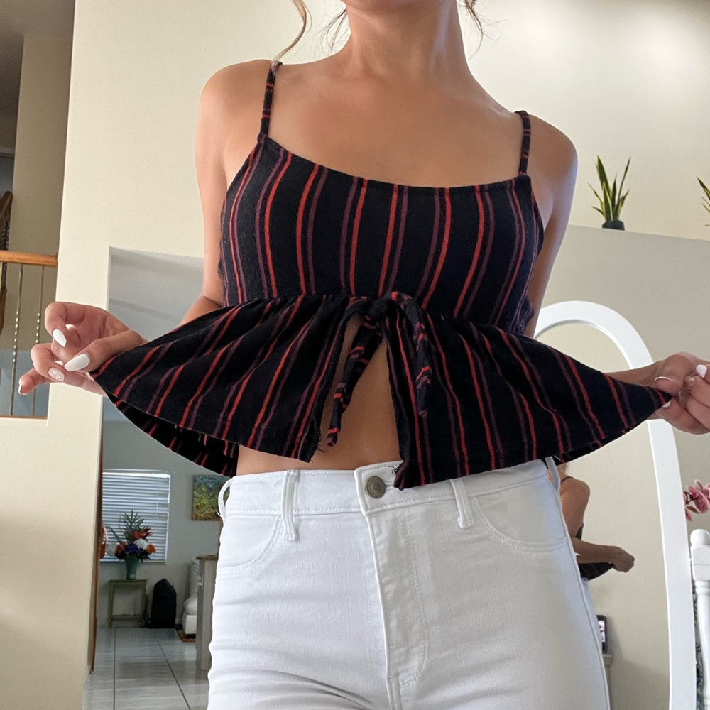 TOPSHOP Crop Top Size US 4